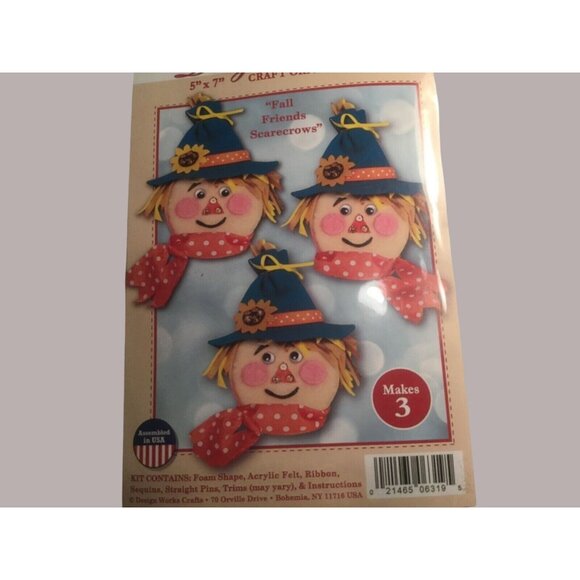 Fall Friends Scarecrow Ornament Craft Kit by Design Works - Picture 1 of 12